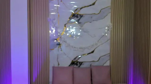 Siena Tay online show from April 15, 11:50 am