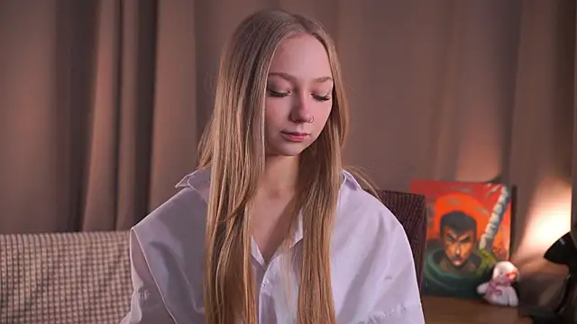 Snapshot of JosetteWeakly chatting on February 3, 8:08 am JosetteWeakly online show from February 3, 8:08 am