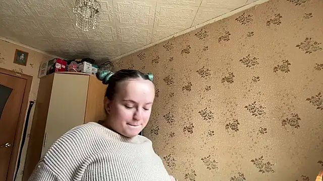 Bubblegum Tempt online show from March 15, 7:14 am