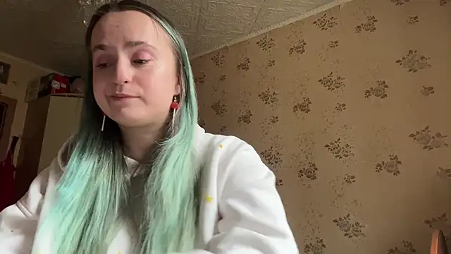 Bubblegum Tempt online show from April 24, 1:24 pm