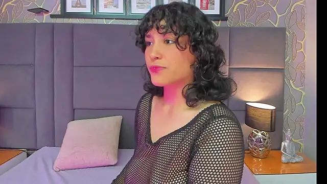 Snapshot of lia_savage chatting on February 25, 11:53 am lia savage online show from February 25, 11:53 am