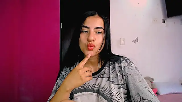 Snapshot of charlotte_petit_ chatting on February 24, 5:00 pm charlotte petit online show from February 24, 5:00 pm