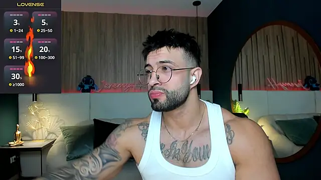 Jeremy Harden online show from February 26, 1:37 am