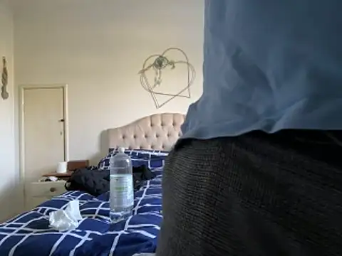 malcolm2334 online show from April 16, 5:03 pm