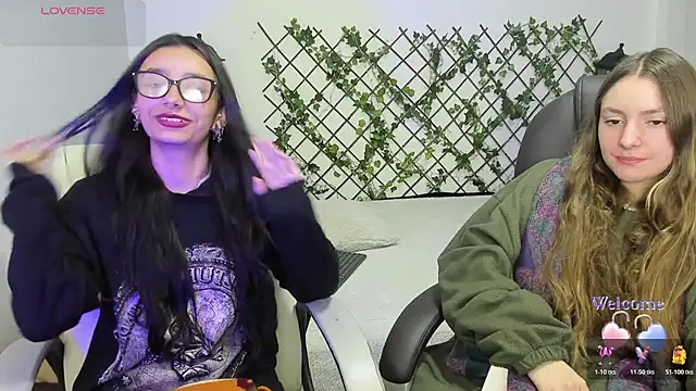 Snapshot of nana__rousse chatting on February 14, 12:18 am nana rousse online show from February 14, 12:18 am