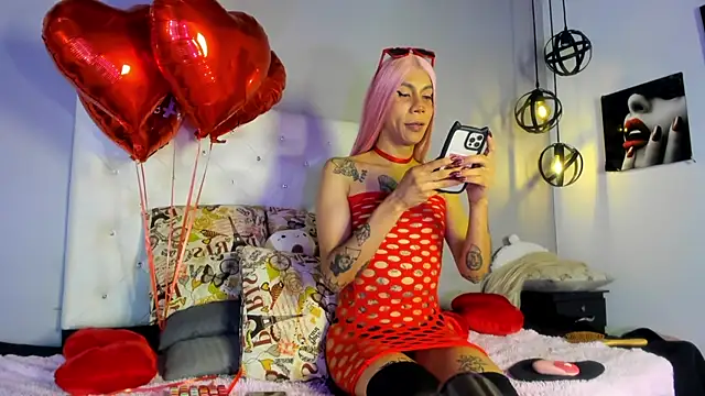 Snapshot of Rose_peterson_ chatting on February 11, 3:22 am Rose peterson online show from February 11, 3:22 am