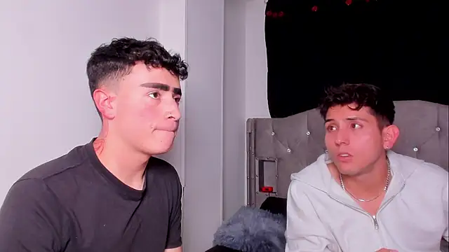 naughtysalomonn online show from April 9, 12:10 am