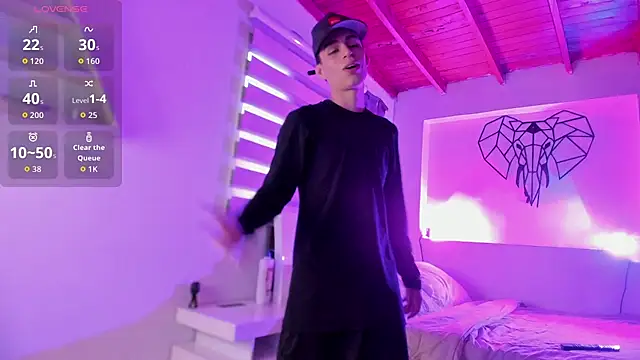 juan posada online show from February 25, 9:35 pm