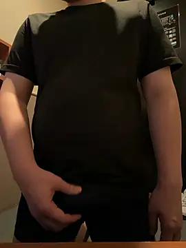 Snapshot of yuuuuusuke00 chatting on February 5, 3:22 am yuuuuusuke00 online show from February 5, 3:22 am