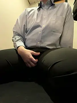 Snapshot of yuuuuusuke00 chatting on February 24, 1:36 am yuuuuusuke00 online show from February 24, 1:36 am