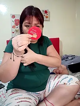 Erica  brooks online show from April 1, 11:57 pm