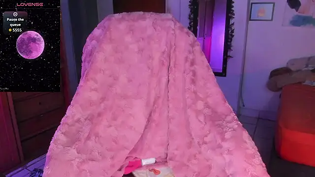 sunflowerr  online show from February 21, 8:26 am