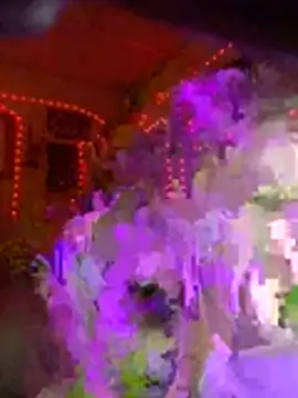 Snapshot of lilred808 chatting on February 7, 2:26 am lilred808 online show from February 7, 2:26 am