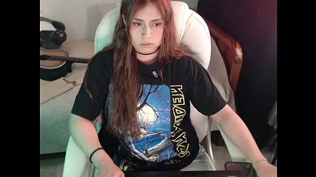 Snapshot of Lametaleralatina chatting on February 24, 3:32 pm Lametaleralatina online show from February 24, 3:32 pm