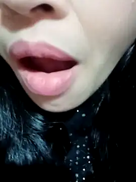 Snapshot of Hana-love2026 chatting on February 5, 5:34 am Hana-love2026 online show from February 5, 5:34 am