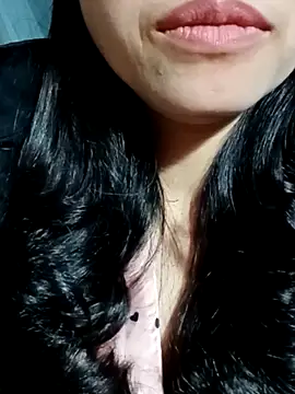 Snapshot of Hana-love2026 chatting on February 11, 12:43 pm Hana-love2026 online show from February 11, 12:43 pm