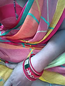 Snapshot of Roshni_20000 chatting on February 6, 8:40 am Roshni 20000 online show from February 6, 8:40 am