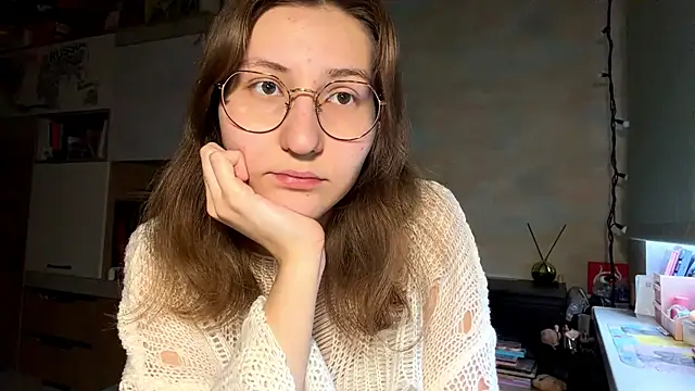 Miaaa Moon online show from March 2, 1:18 pm