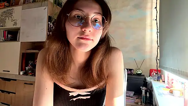 Miaaa Moon online show from March 23, 1:15 pm