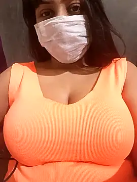 MidnightVibes  online show from April 13, 6:13 pm