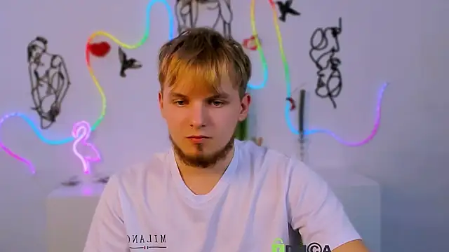 Snapshot of mark_sir chatting on February 19, 12:23 pm mark sir online show from February 19, 12:23 pm