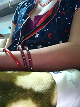 Snapshot of deshibhbi chatting on February 2, 1:43 pm deshibhbi online show from February 2, 1:43 pm