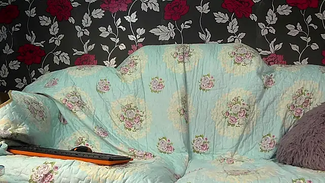 KlaraMuse online show from March 2, 6:04 pm