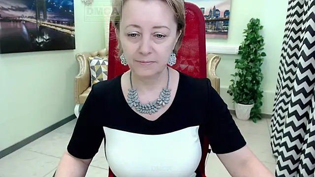 MONA W online show from April 15, 11:06 am