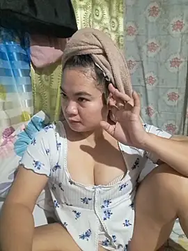 Snapshot of Zyramae_25 chatting on February 10, 8:07 am Zyramae 25 online show from February 10, 8:07 am