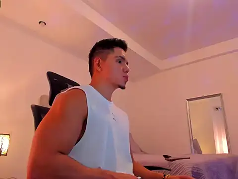 chris morgan7 online show from February 4, 10:47 pm