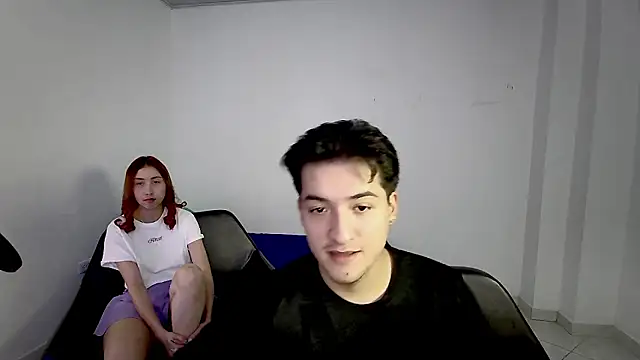 Snapshot of RoseSinsDonViktor chatting on March 3, 8:15 pm RoseSinsDonViktor online show from March 3, 8:15 pm