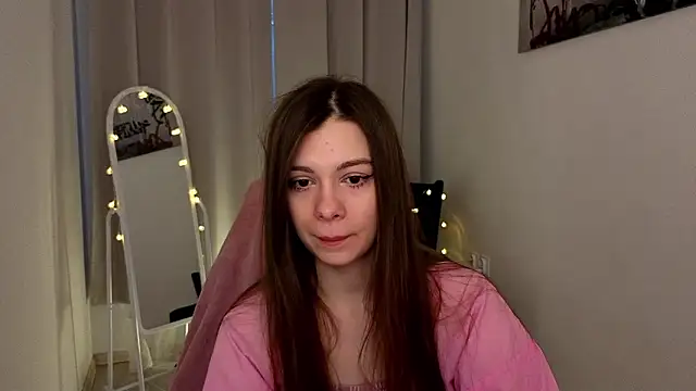 SiennaSayss online show from March 24, 5:23 am