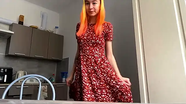 EmilyHein online show from February 28, 6:25 am