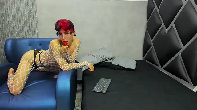 Snapshot of Philipp-Jones chatting on February 13, 12:12 pm Philipp-Jones online show from February 13, 12:12 pm