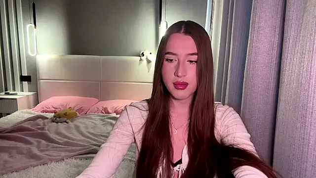 Snapshot of RizzaSoftChaos chatting on February 24, 9:18 am RizzaSoftChaos online show from February 24, 9:18 am