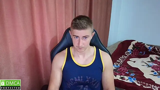 Snapshot of TodMusclePower9 chatting on June 22, 9:28 am TodMusclePower9 online show from June 22, 9:28 am