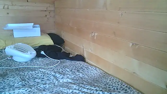 Luanatrav1 online show from March 3, 12:44 pm