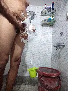 Snapshot of delvin92 chatting on March 3, 3:45 am delvin92 online show from March 3, 3:45 am