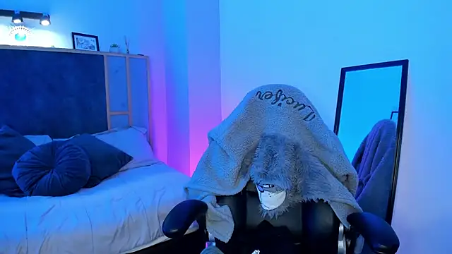 Snapshot of Luna_tagliaferri chatting on February 11, 1:38 pm Luna tagliaferri online show from February 11, 1:38 pm