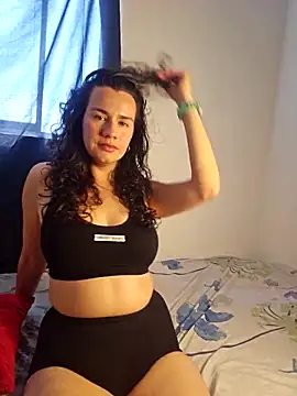 Snapshot of _ChloeRed chatting on February 27, 6:30 pm ChloeRed online show from February 27, 6:30 pm