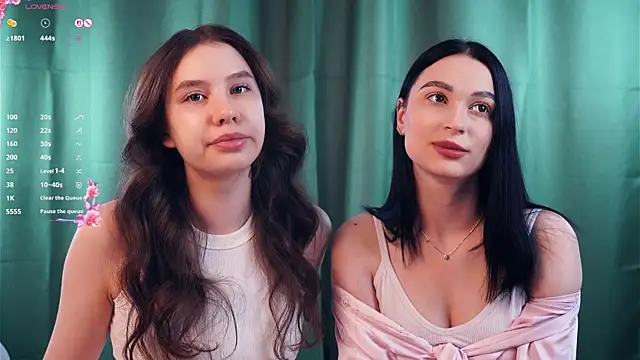 Snapshot of ZofiaSoshnik chatting on February 6, 6:29 am ZofiaSoshnik online show from February 6, 6:29 am