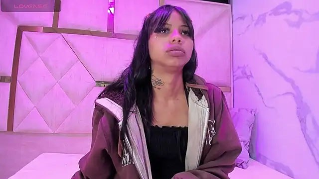 Snapshot of KendallArdent chatting on February 26, 1:54 pm KendallArdent online show from February 26, 1:54 pm