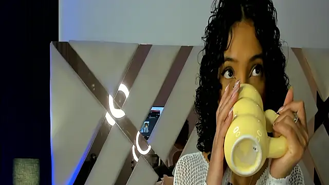 missbrasil online show from March 17, 11:57 am