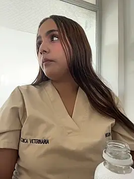 Noa Harper- online show from April 11, 8:35 pm