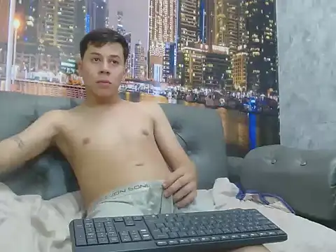 santiago xxxcol online show from March 27, 11:26 pm