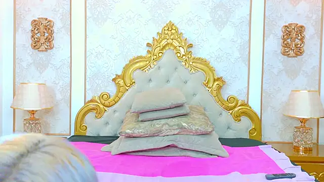 Snapshot of AlanaHouston chatting on February 17, 1:18 pm AlanaHouston online show from February 17, 1:18 pm