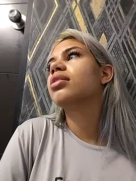 Snapshot of AlanaHouston chatting on February 26, 12:15 pm AlanaHouston online show from February 26, 12:15 pm