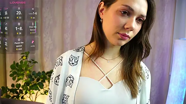 Snapshot of RoseliaLocatelli chatting on February 14, 3:14 am RoseliaLocatelli online show from February 14, 3:14 am