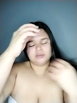 SamanthaStonee online show from April 10, 3:34 am