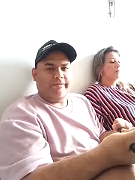 Snapshot of wessAndSandri chatting on February 25, 7:56 pm wessAndSandri online show from February 25, 7:56 pm